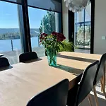 Villa Aurora Arctic Riverside