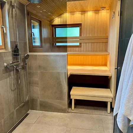 别墅 Aurora Arctic Riverside