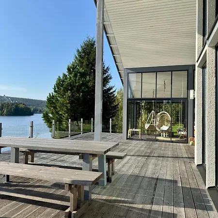 Aurora Arctic Riverside 罗瓦涅米