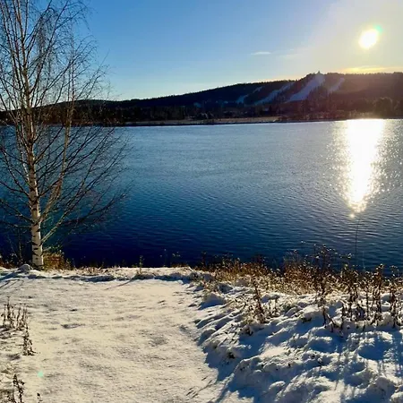 Aurora Arctic Riverside 别墅 *