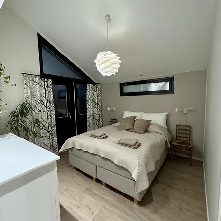Villa Aurora Arctic Riverside