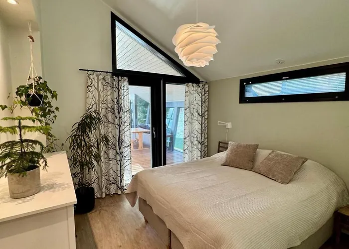 Aurora Arctic Riverside * Ροβανιέμι