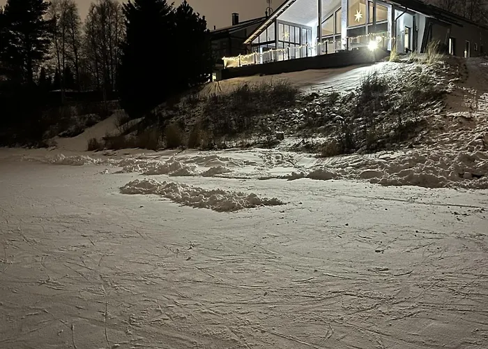 Aurora Arctic Riverside Βίλα